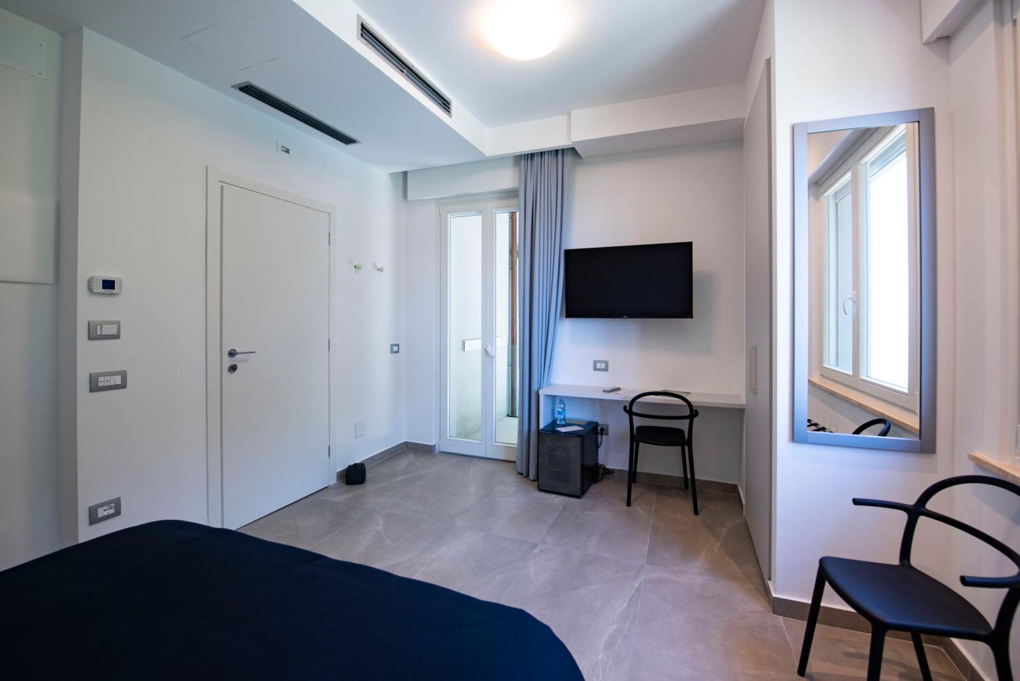 Le Relais Du Lierre Hotel Poggio  Værelse billede