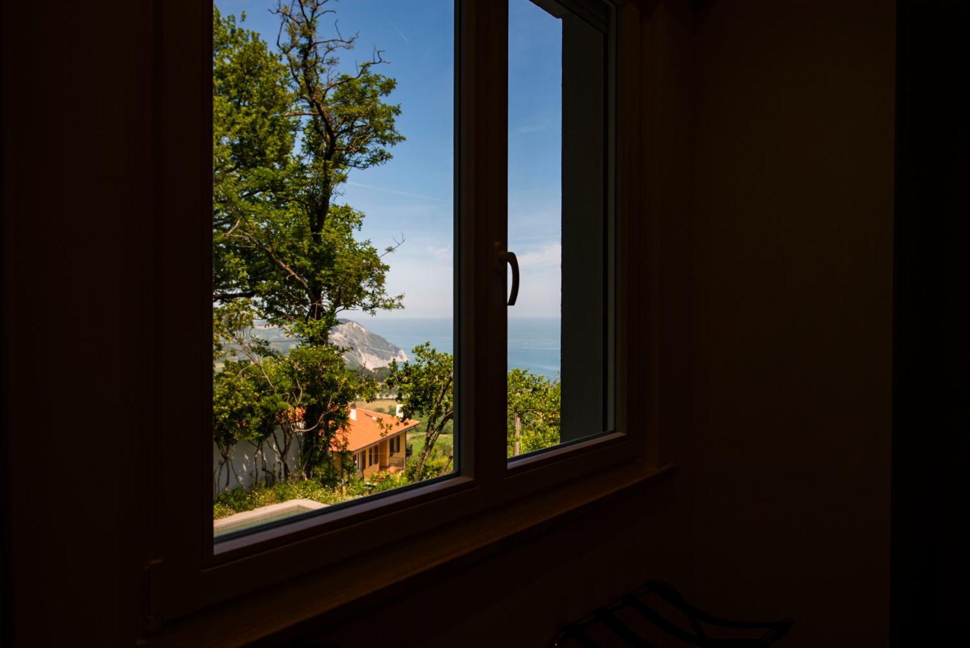 Le Relais Du Lierre Hotel Poggio  Værelse billede